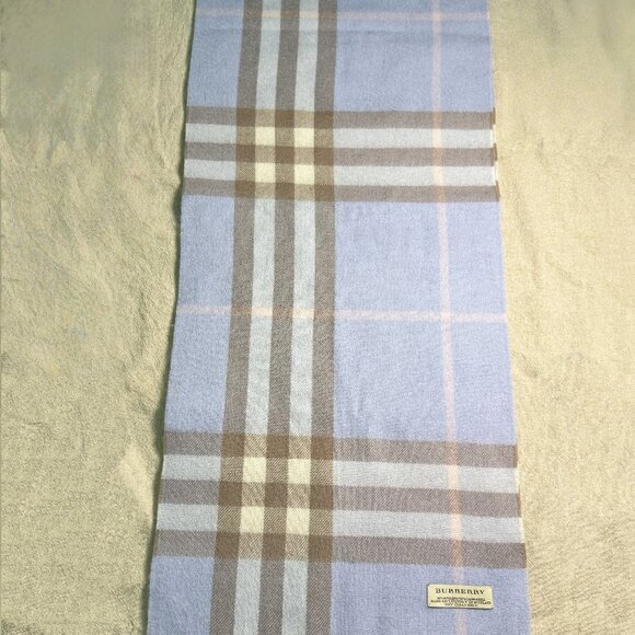 Vintage  Burberry 50Cashmere50Merino Scarf  excellent condition Made in Scotland - Picture 2 of 5
